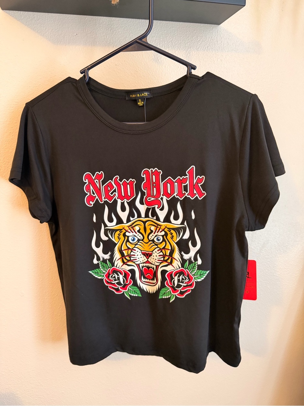 Black "New York" Tiger Graphic Tee